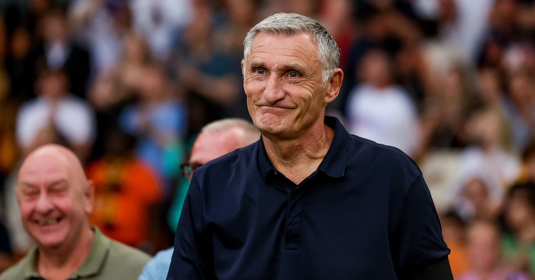 Mowbray reacts to Molineux point